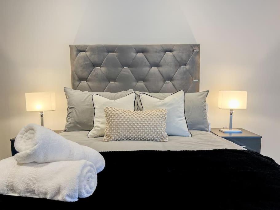 Orange Rentals-High Spec, Midnight Suite, Sleeps 4-Pets Welcome! Liverpool Kültér fotó
